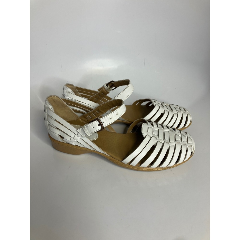 Softspots Huarache Sandals Womens 9W White Good Woven Leather Buckle Flats